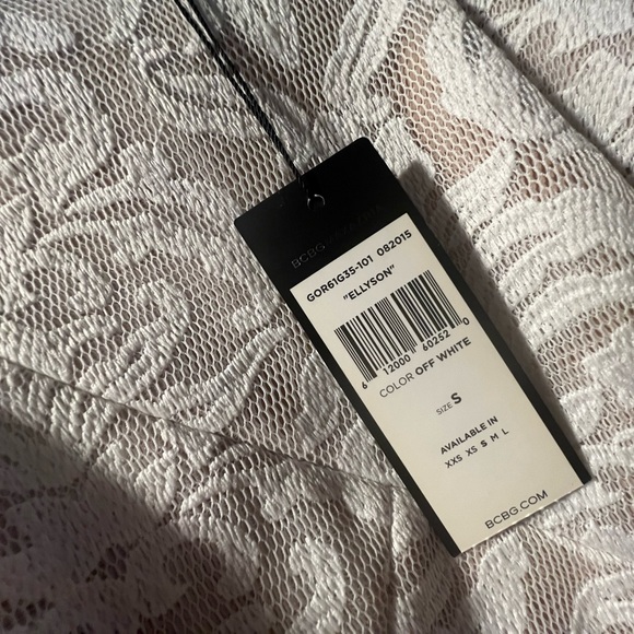 BCBG Maxazaria dress 2 pieces top skirt set mesh Ellyson off white, size small - Picture 4 of 4